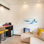 Acrotel Athena Pallas & 5* Elia Nikitis