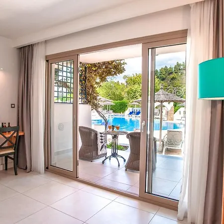Acrotel Athena Pallas & Hotel Elia Nikitis