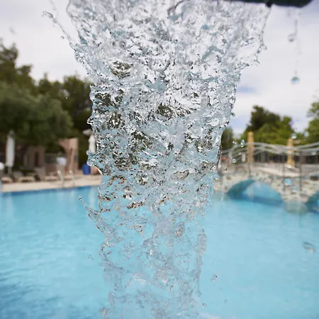 Acrotel Athena Pallas & Elia Nikitis