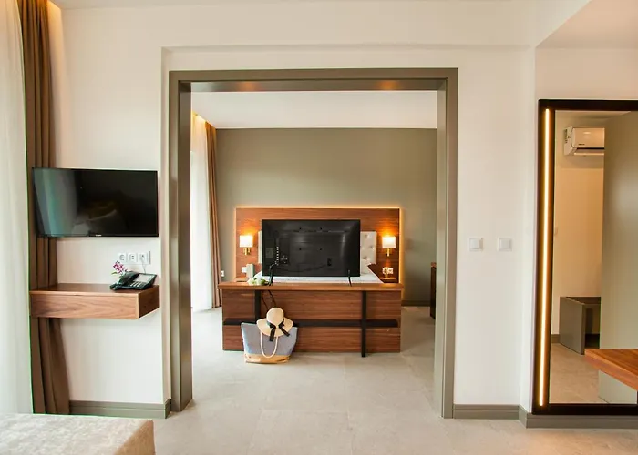 Hotell Acrotel Athena Pallas & 5*