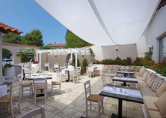 Acrotel Athena Pallas & Elia Nikitis