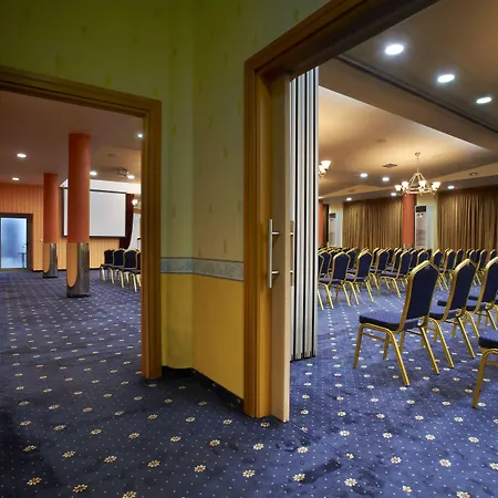 Acrotel Athena Pallas & Hotell Elia Nikitis