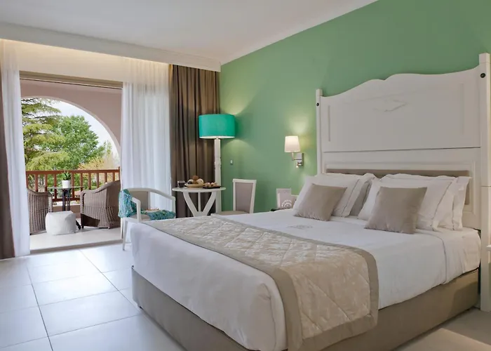 Acrotel Athena Pallas & Elia Nikitis