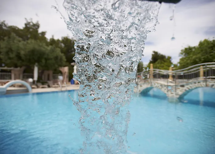 Acrotel Athena Pallas & Elia Nikitis