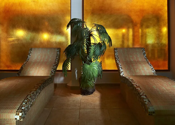 Acrotel Athena Pallas & 5* Elia Nikitis