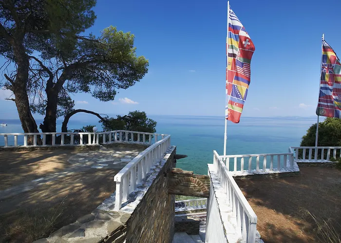 Acrotel Athena Pallas & Hotel 5*