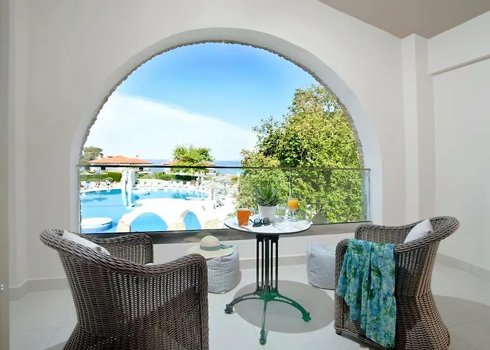 Acrotel Athena Pallas & Elia Nikitis