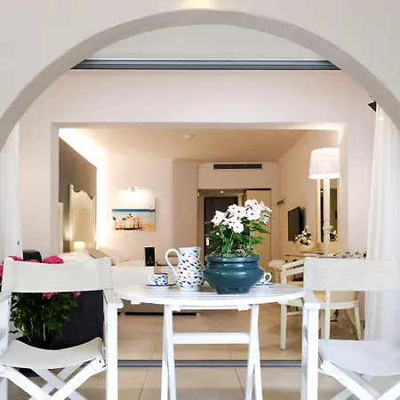 Acrotel Athena Pallas & Elia Nikitis